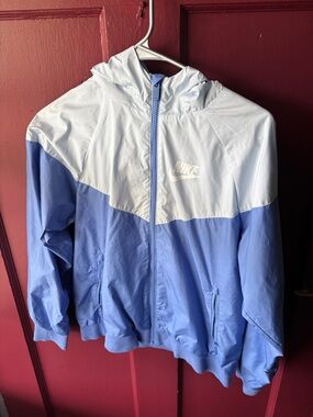 Nike Light Blue and Periwinkle Colorblock Hooded Windbreaker